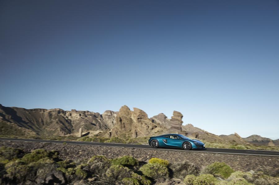  McLaren 570GT 2016 года  (UK) (фото 83 из 125)